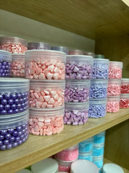 سكاكر للتزيين